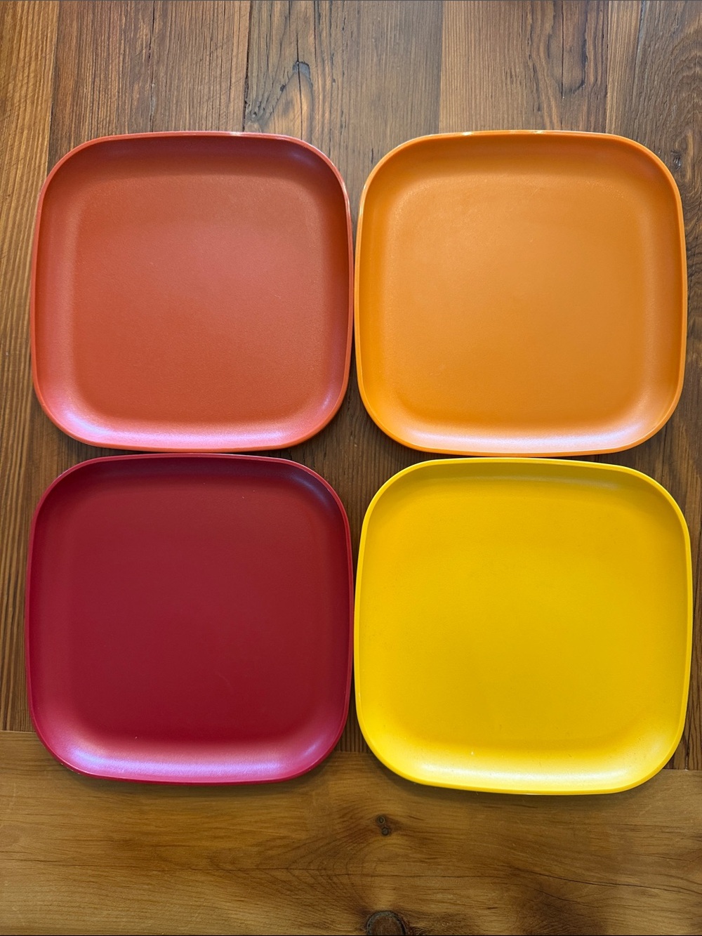 Tupperware Square Dinner Plates Set - Red, Orange, Yellow, and Coral